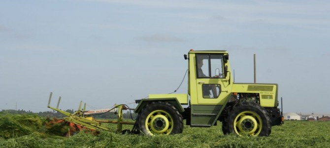 MB-Trac 800 en Claas Volto 640 MB-Trac 800 en Claas Volto 640