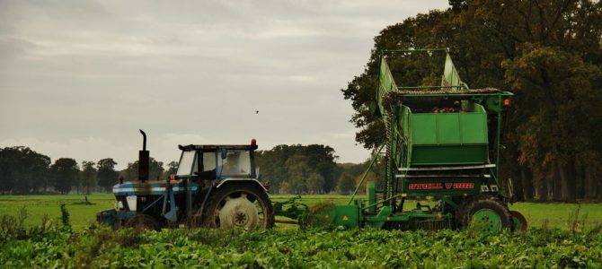 Ford 5610 en Stoll V202