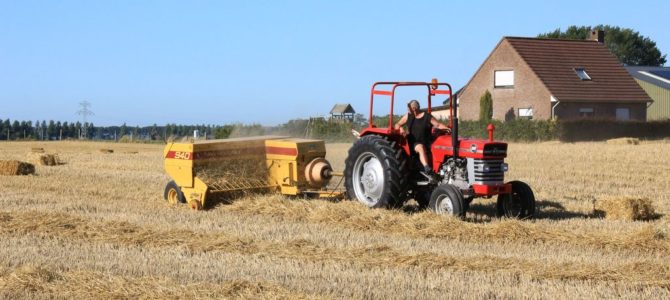 Massey Ferguson 168 en New Holland 940