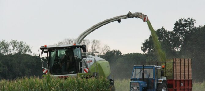 De Wessegemde maisstampers VS Claeys Agri – Ursel